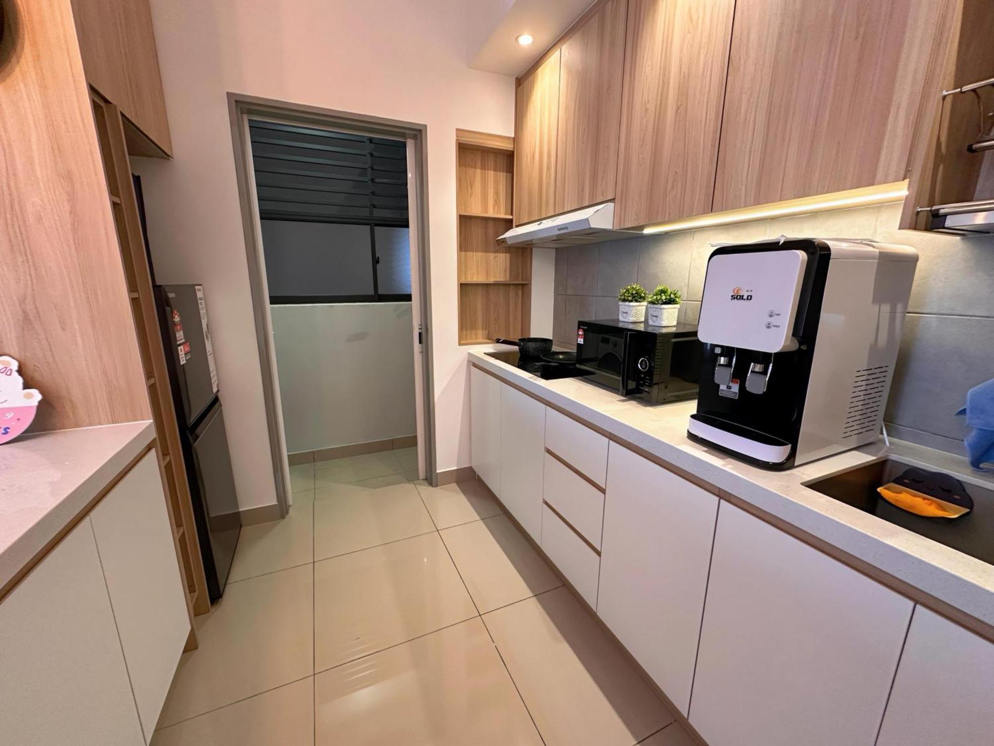 Cheras Luxury Gem 3br 5 Mins Lrt Apartment Kuala Lumpur